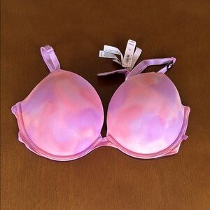 NWT Pink and Purple Victoria’s Secret Bra